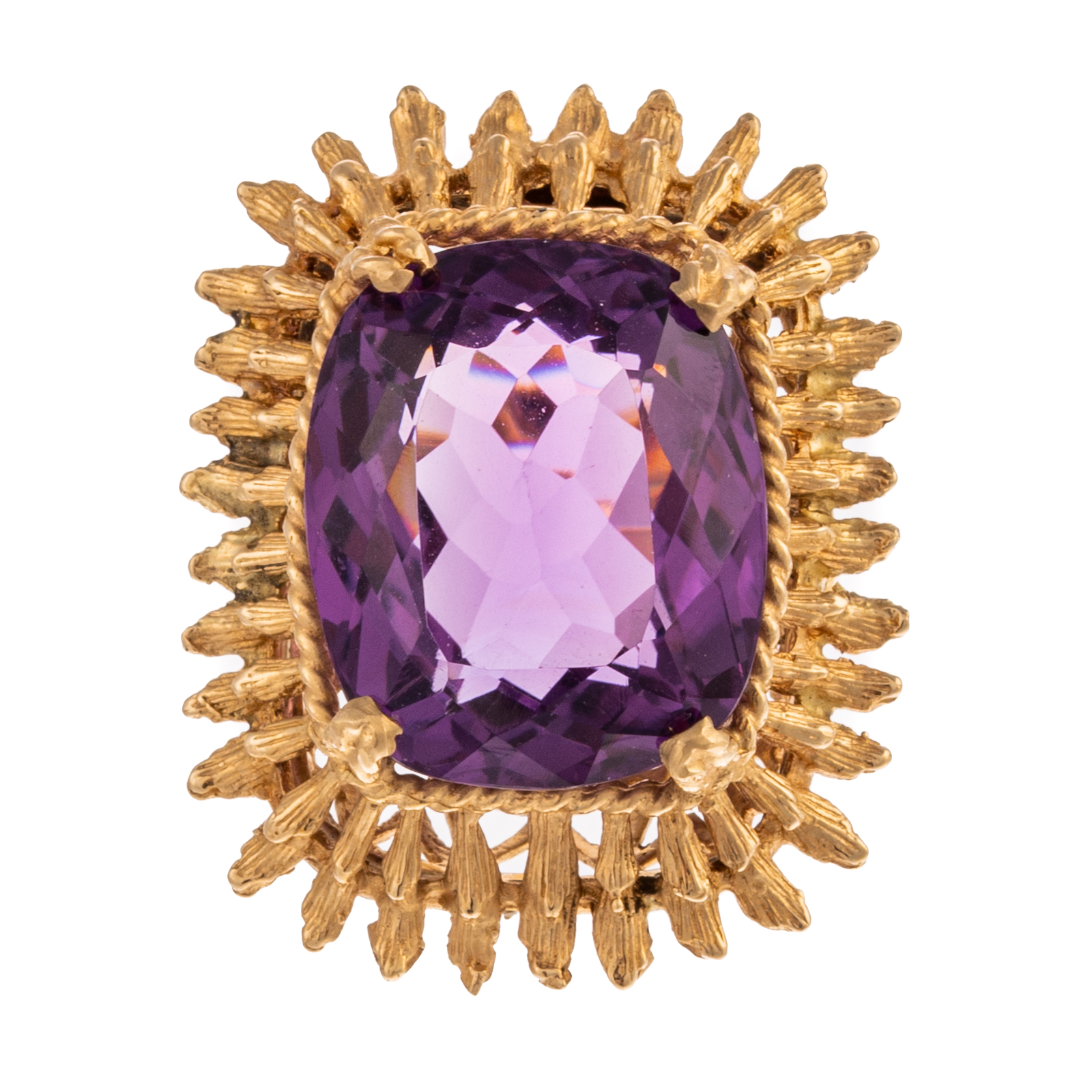 A LARGE TEXTURED AMETHYST RING 287912