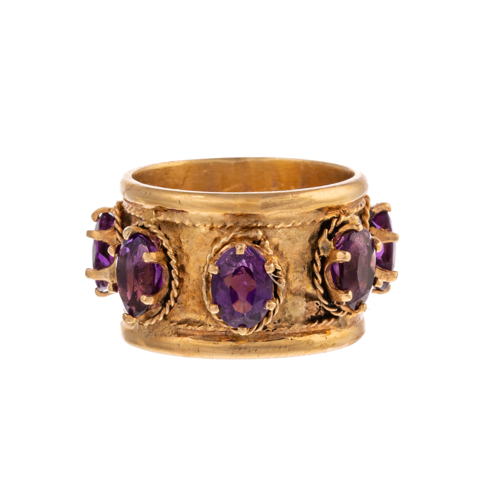 A BOLD OVAL-CUT AMETHYST BAND IN