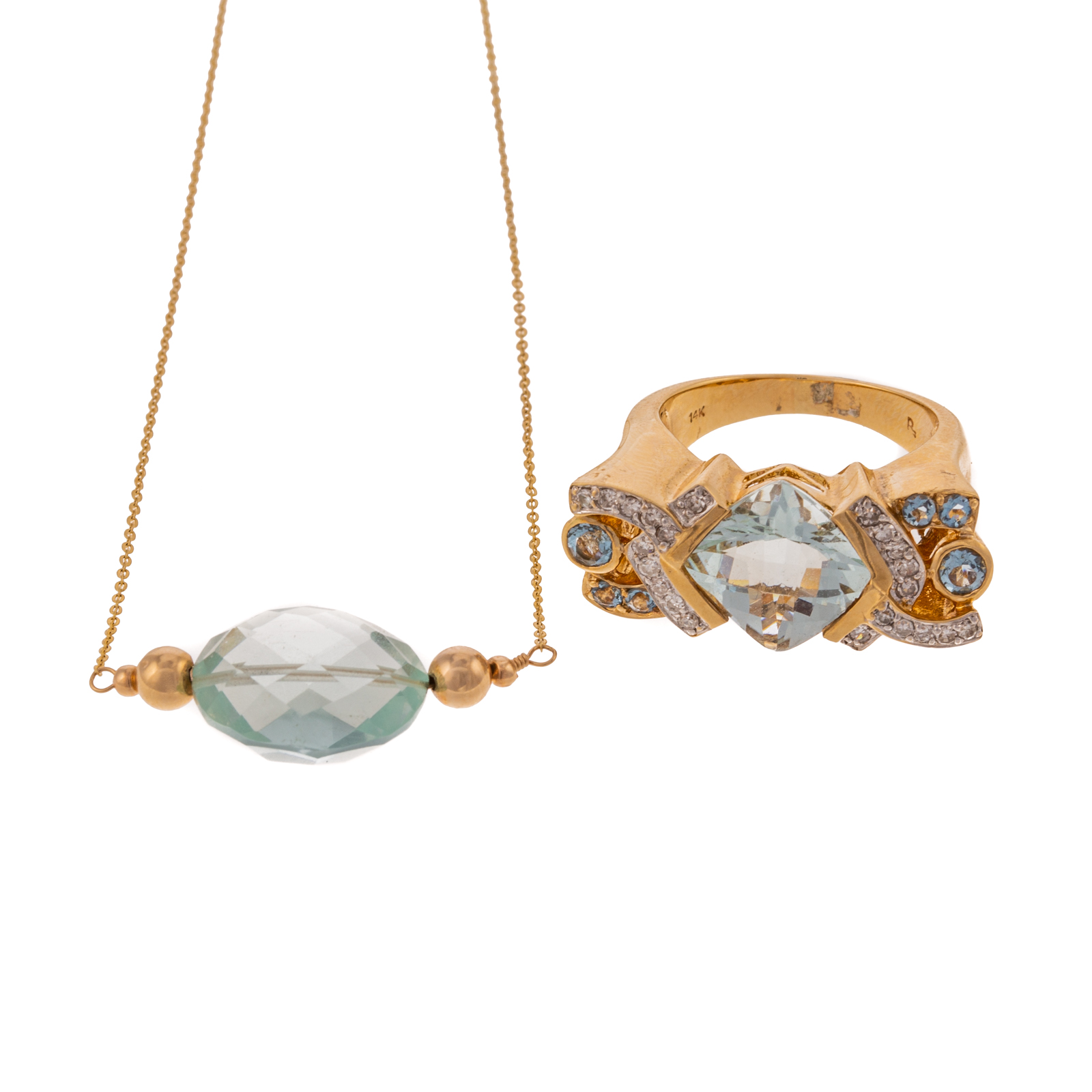 AN AQUAMARINE RING NECKLACE IN 287b3d