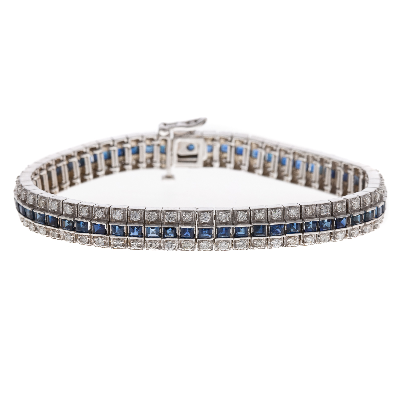 A SAPPHIRE & DIAMOND LINE BRACELET