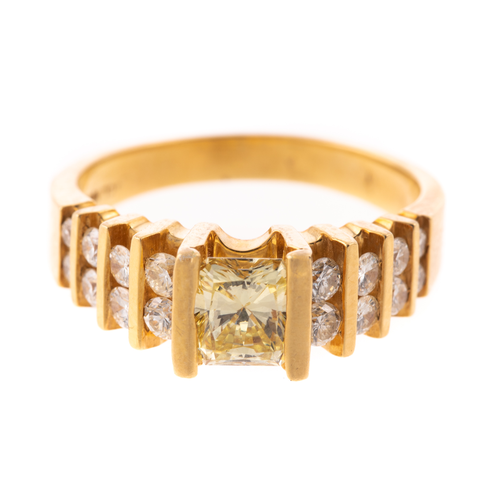 A 1 00 CT YELLOW DIAMOND RING IN 287c73