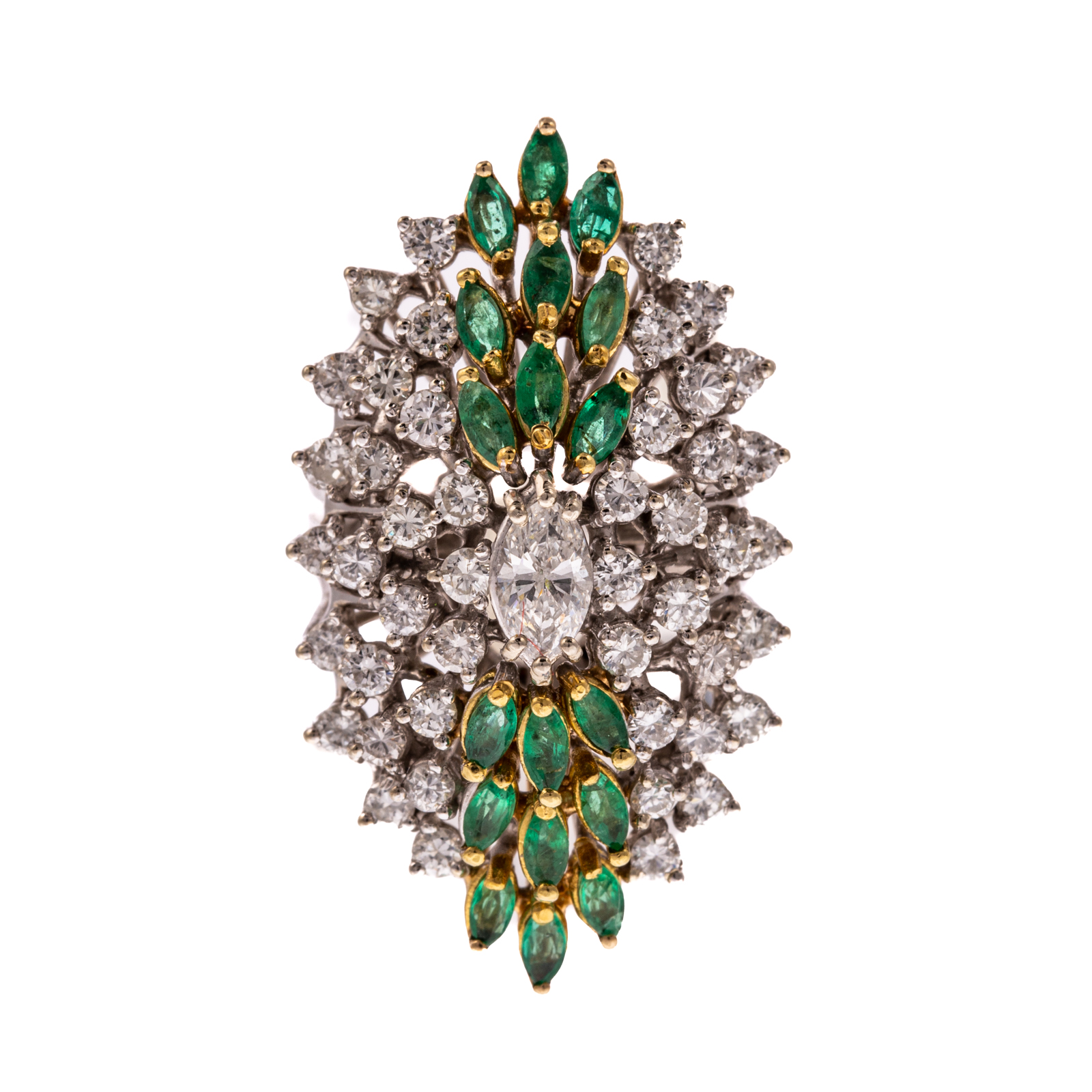 A LARGE DIAMOND EMERALD CLUSTER 287cc5