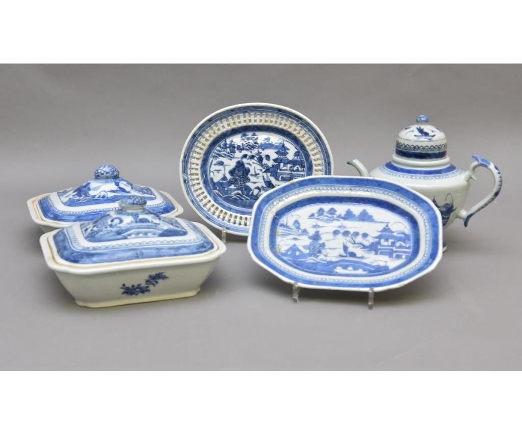 Canton tableware 19th c to include 28b013