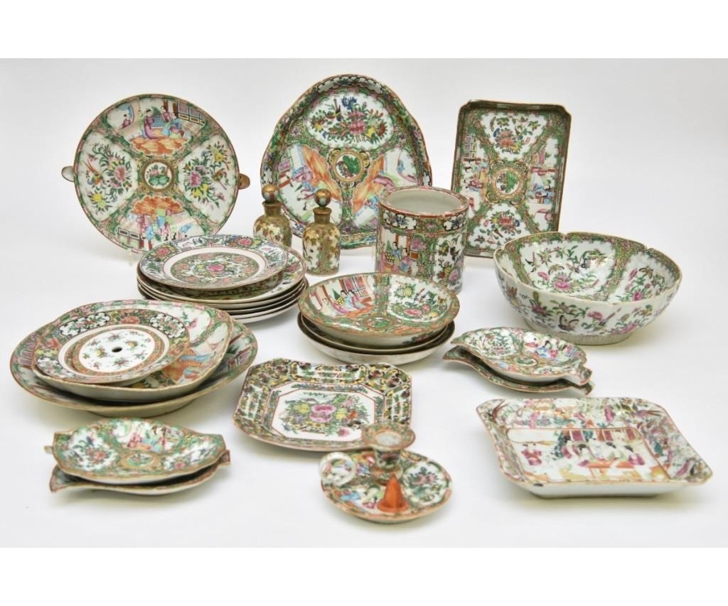 Rose Medallion tableware to include 28b021