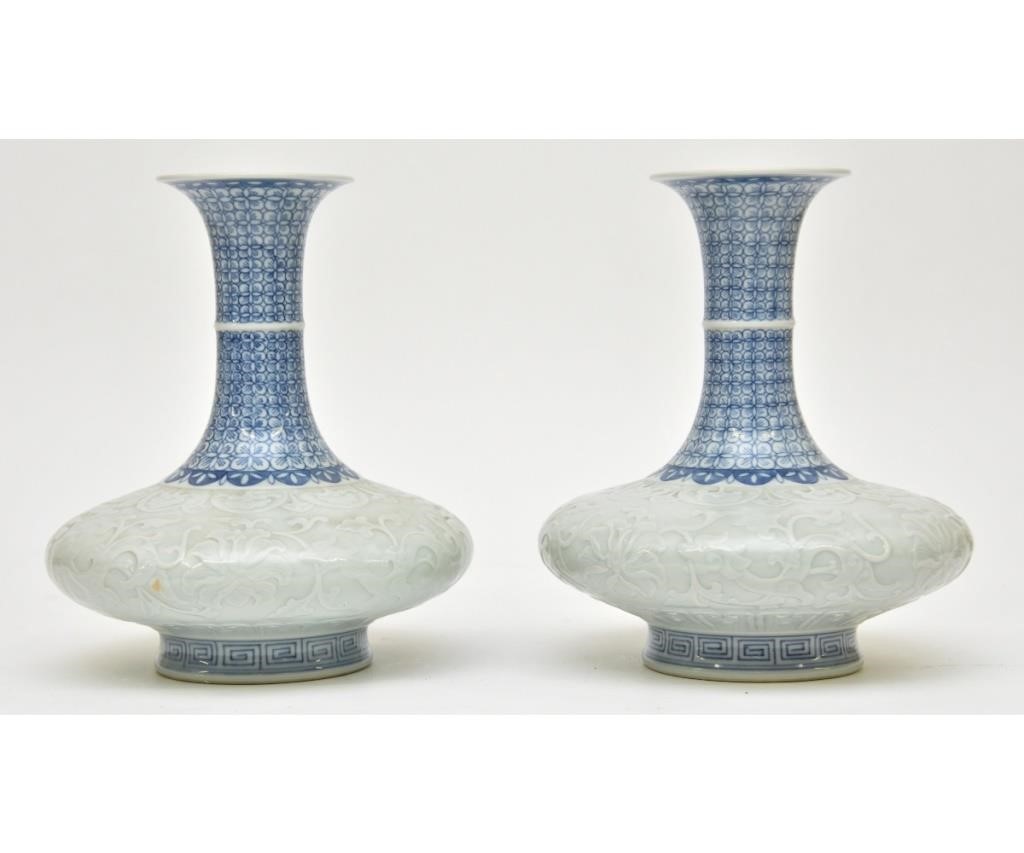 Pair of Chinese porcelain vases,