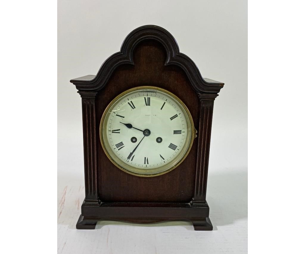 French mahogany cased mantel clock 28b1cc