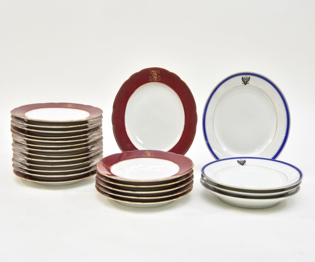 Nineteen F&M dinner plates with