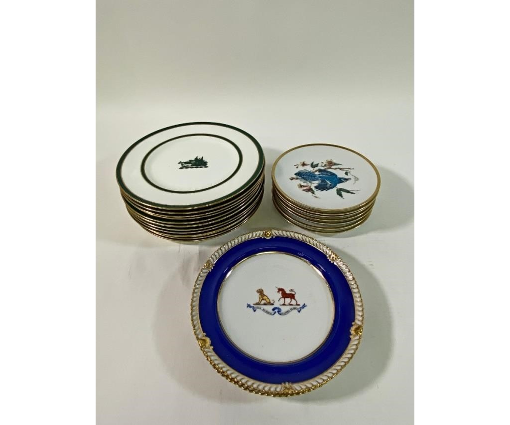 Twelve Wedgwood dinner plates with