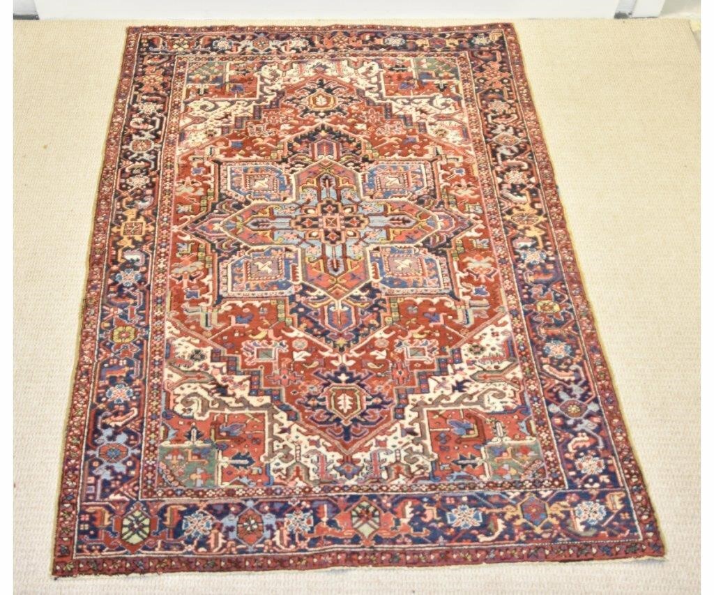 Room size Heriz carpet blue center  28b398