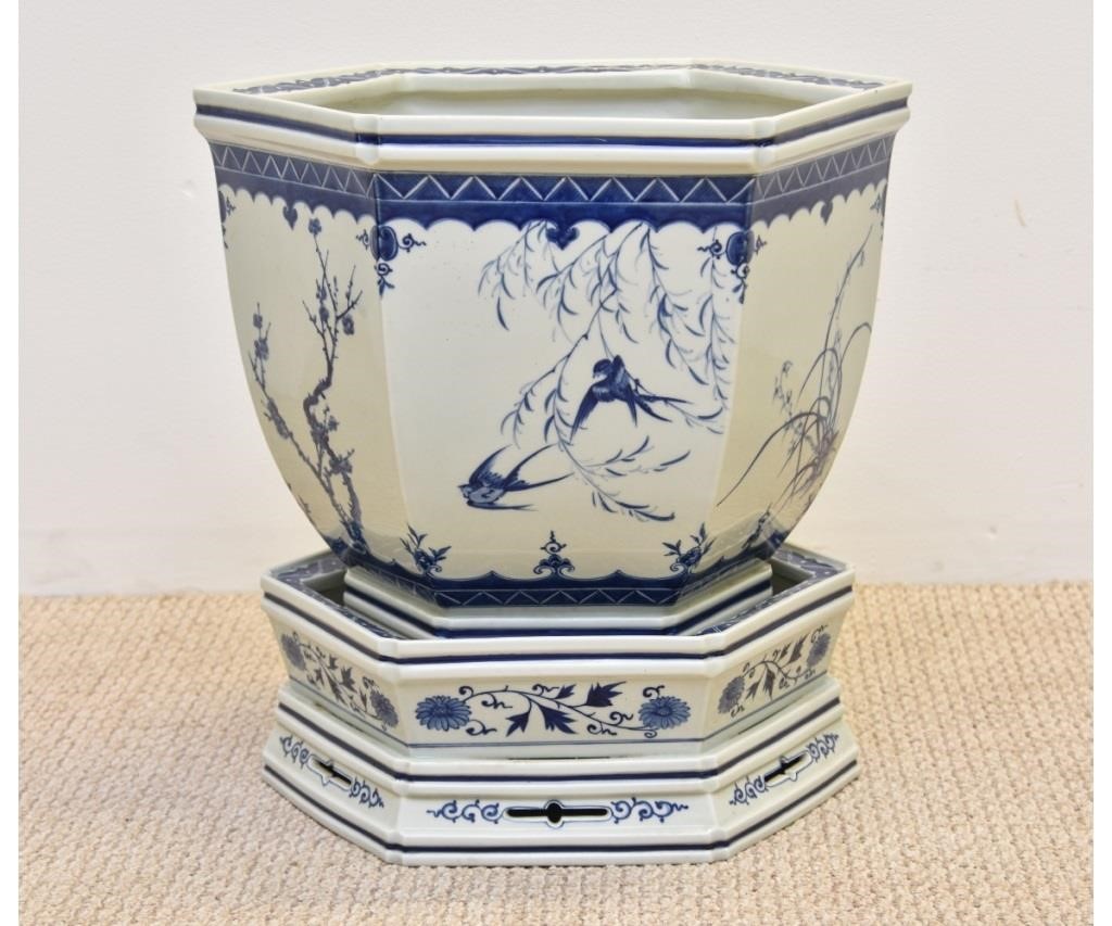 Large blue and white Chinese planter