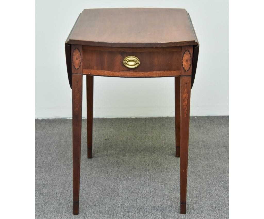 Hepplewhite style inlaid mahogany 28b69e