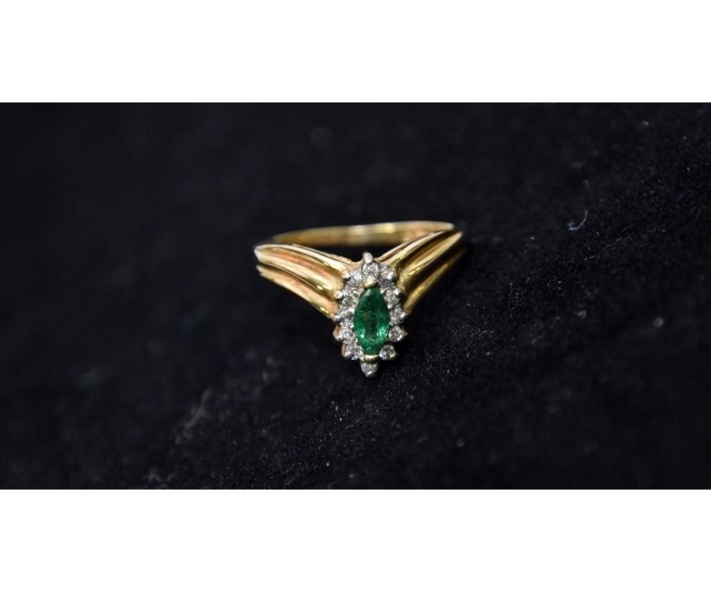 10k ladies emerald marquis ring
