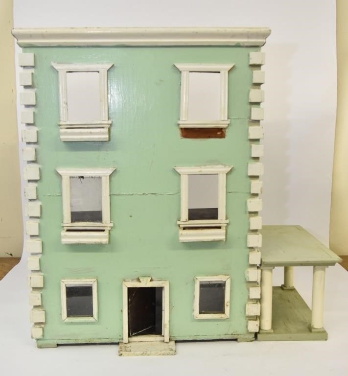 Large wood green painted doll house  28b800