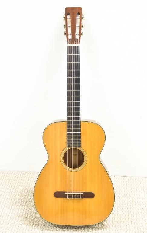 Martin Guitar model 00-18G, serial
