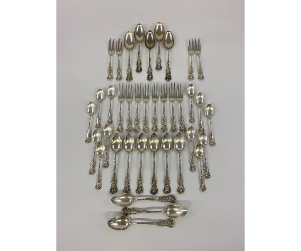 Partial flatware service by Reed 28b90e