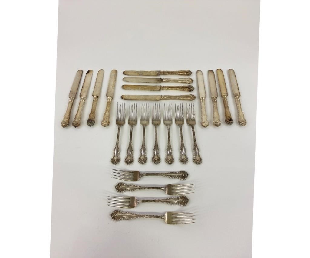 Sterling silver flatware service 28b915