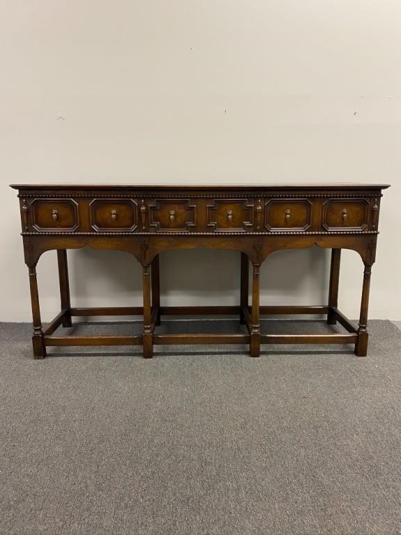 Jacobean style oak sideboard early 28b977