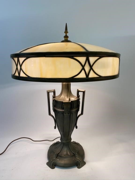 Grecian form spelter metal lamp with