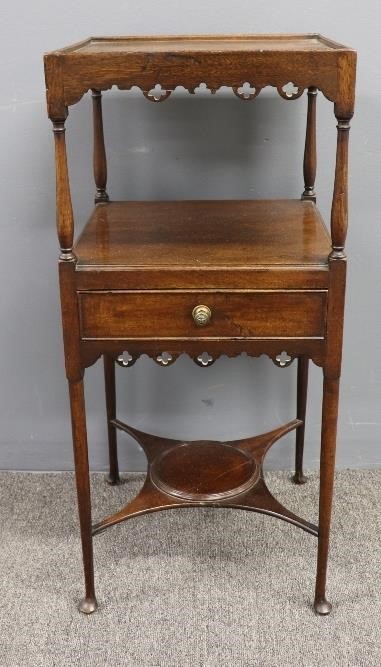 Georgian mahogany tray top end