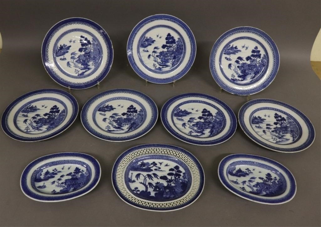 Seven blue and white Nanking plates 28bbfc