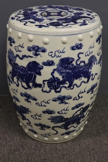 Chinese blue and white garden seat,