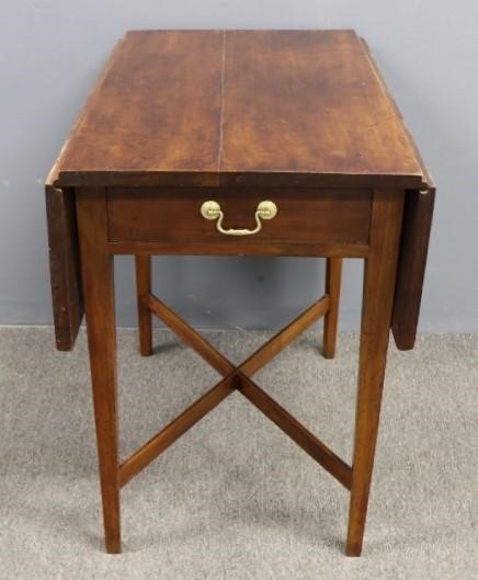 Pennsylvania Pembroke cherry table,