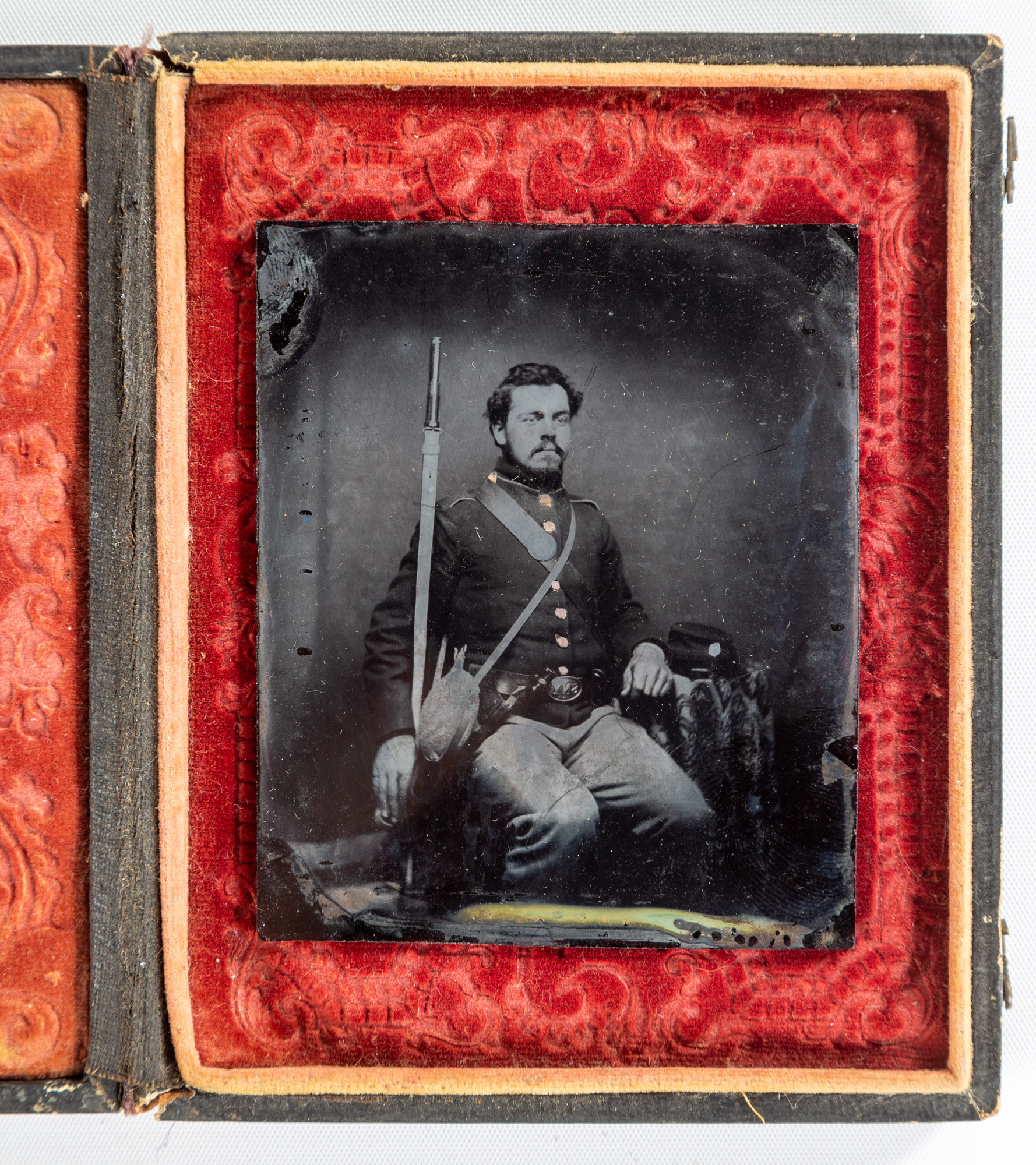 AMBROTYPE OF A UNION SOLDIER 19th