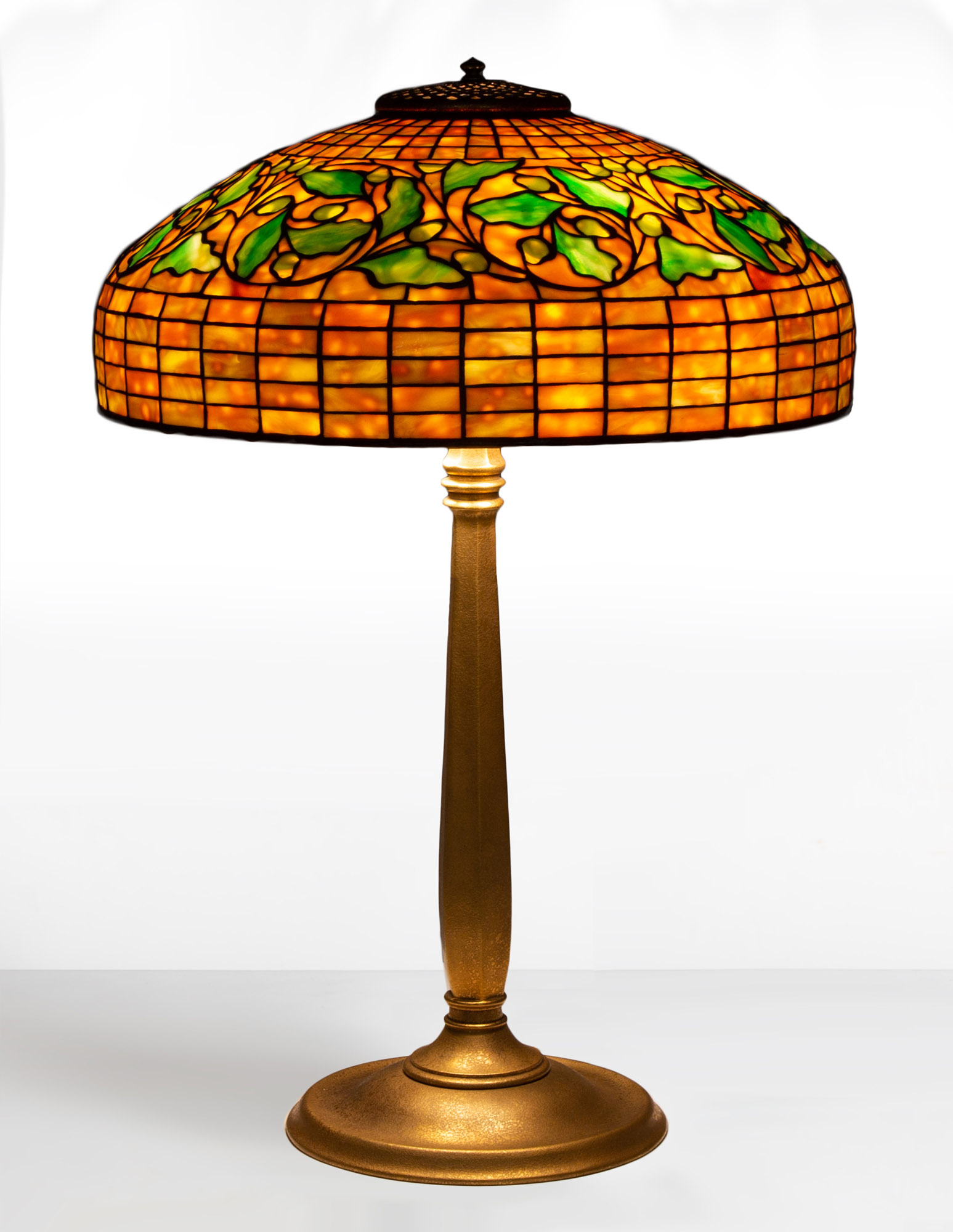 Tiffany-leaf-lamp