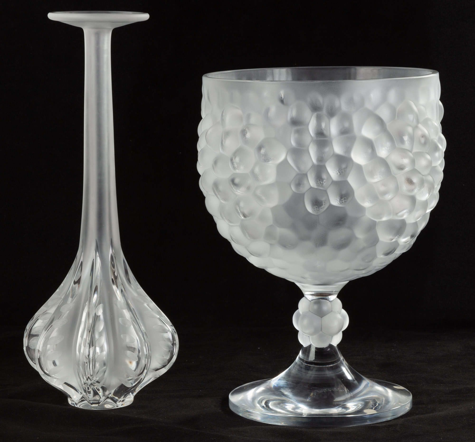 LALIQUE CENTERPIECE VASE Molded 28bda9