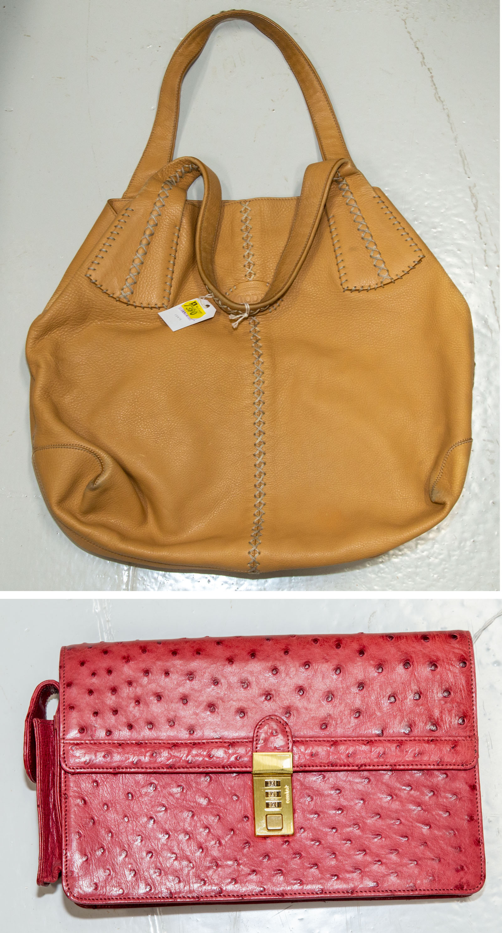 A CLUTCH TODS HOBO A red Amlet 289711