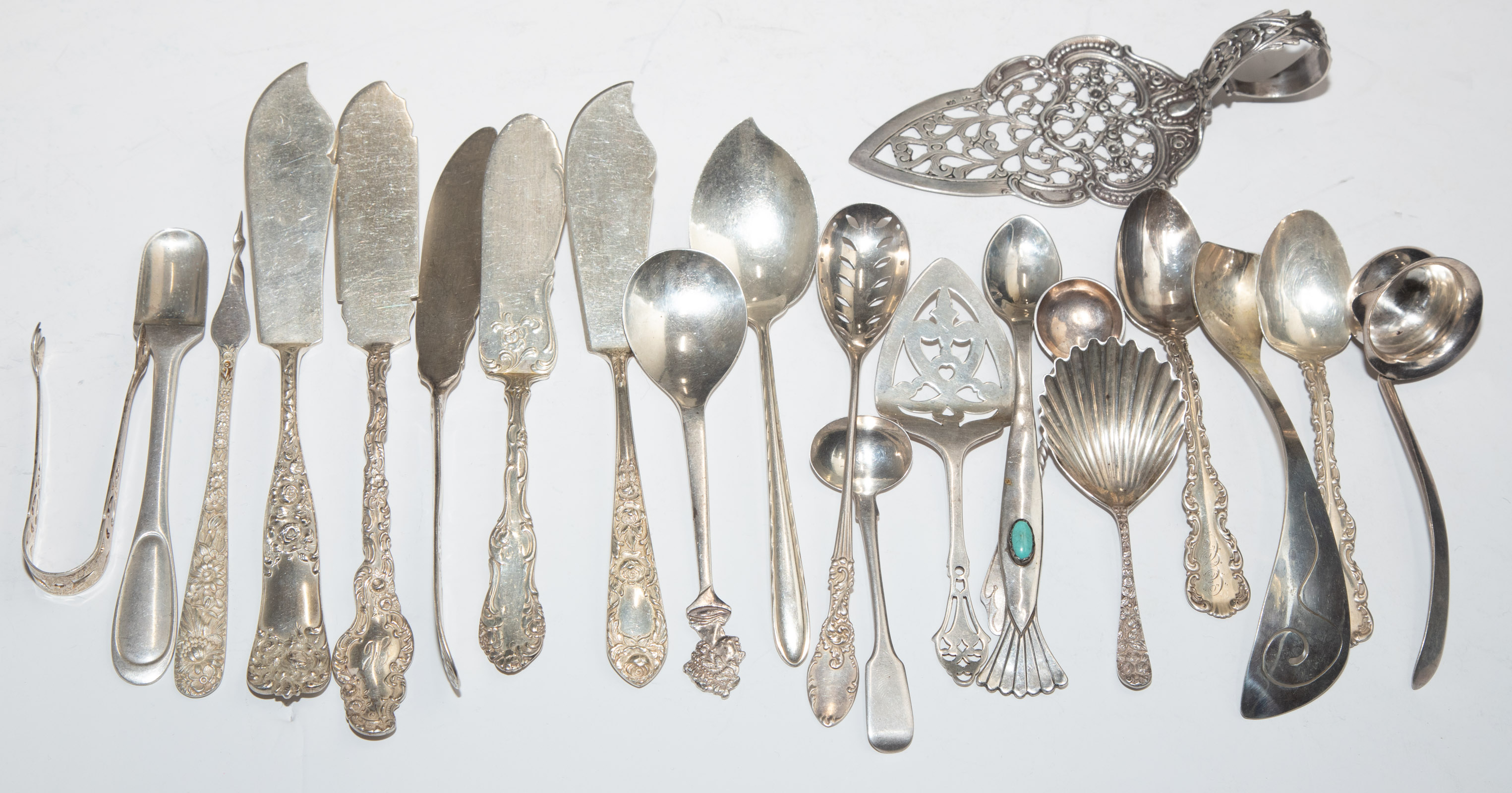 GROUP STERLING FLATWARE & SERVING PIECES