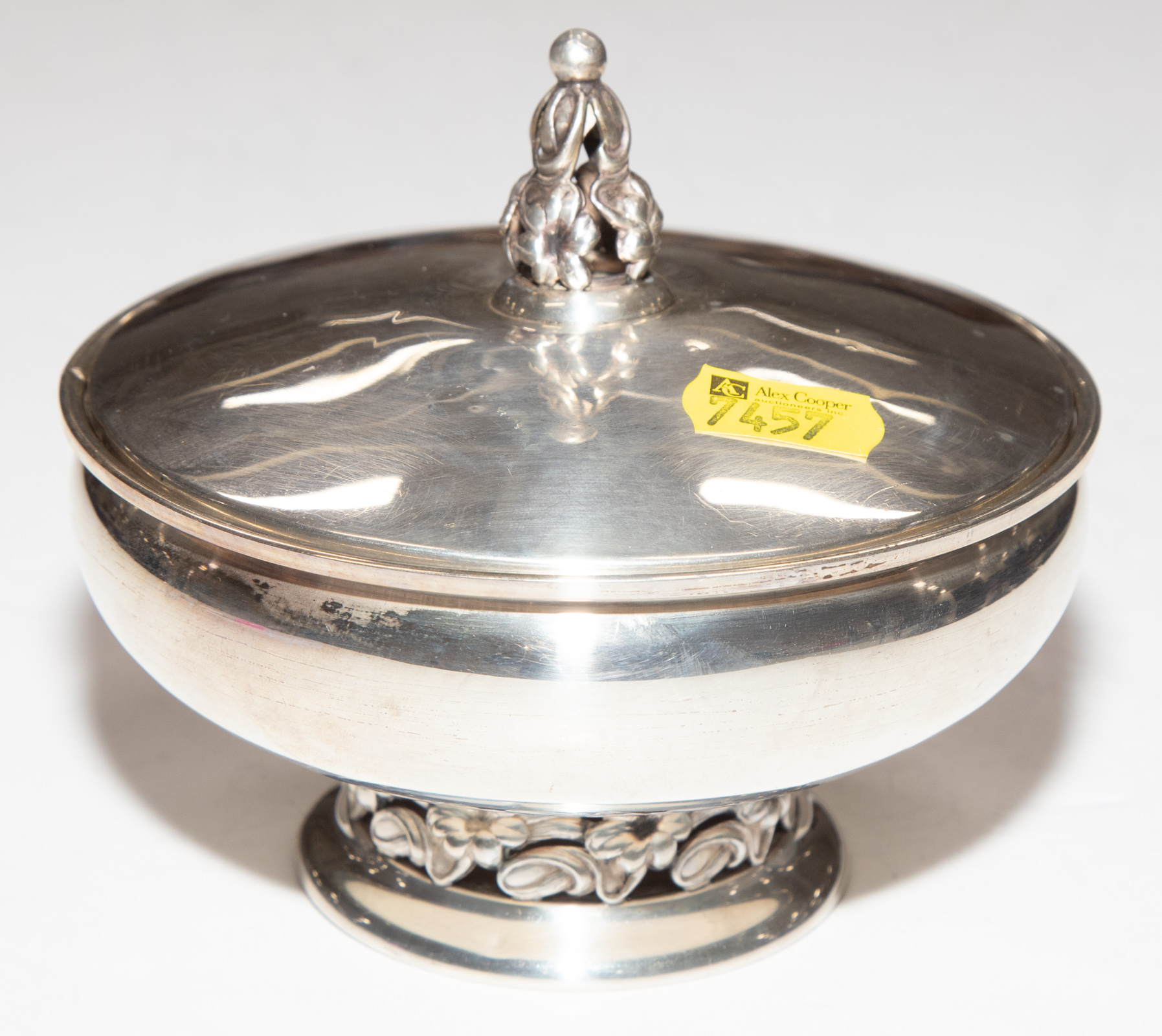 MUECK CAREY STERLING COVERED DISH 289751
