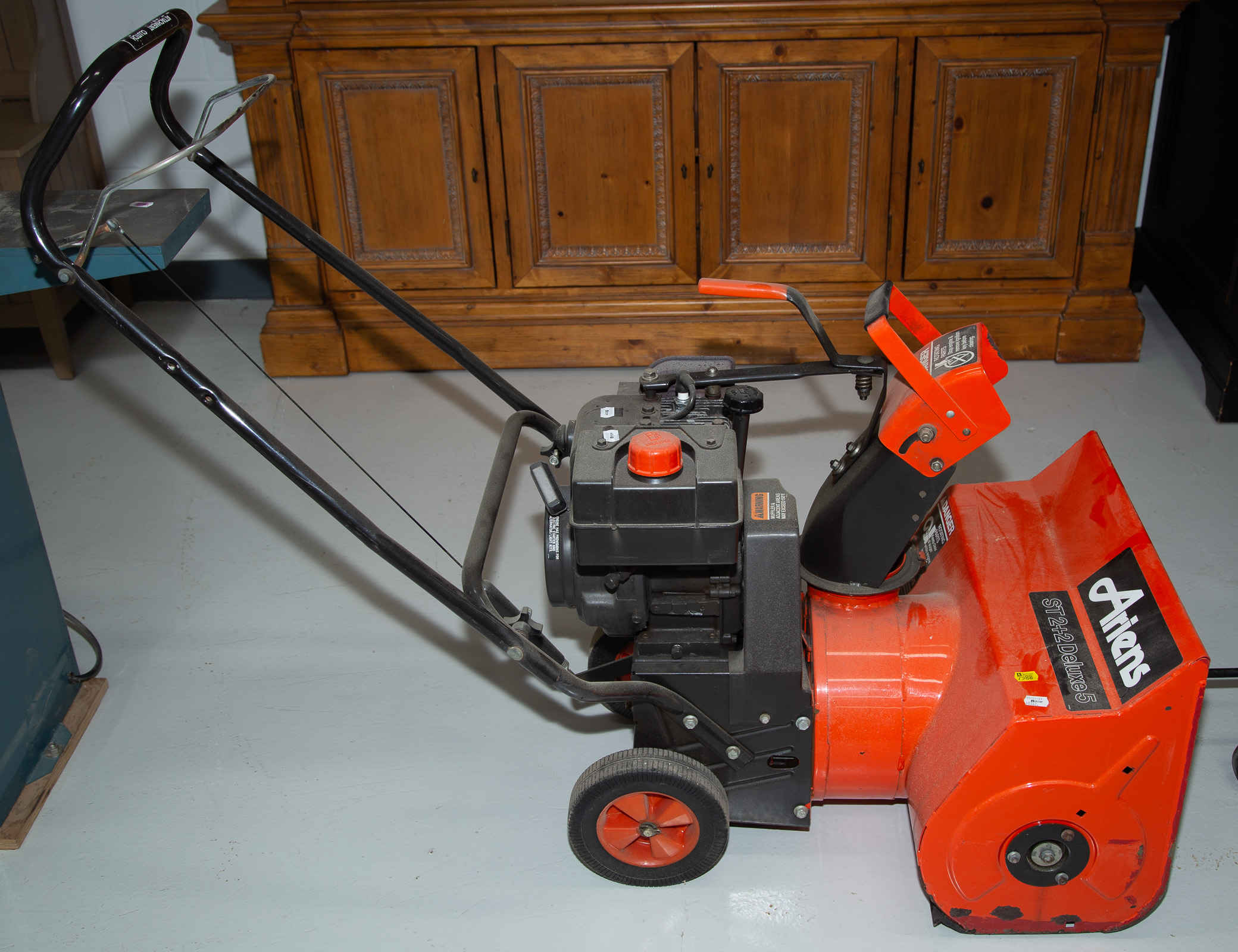 ARIENS ST2+2 DELUXE 5 SNOW BLOWER