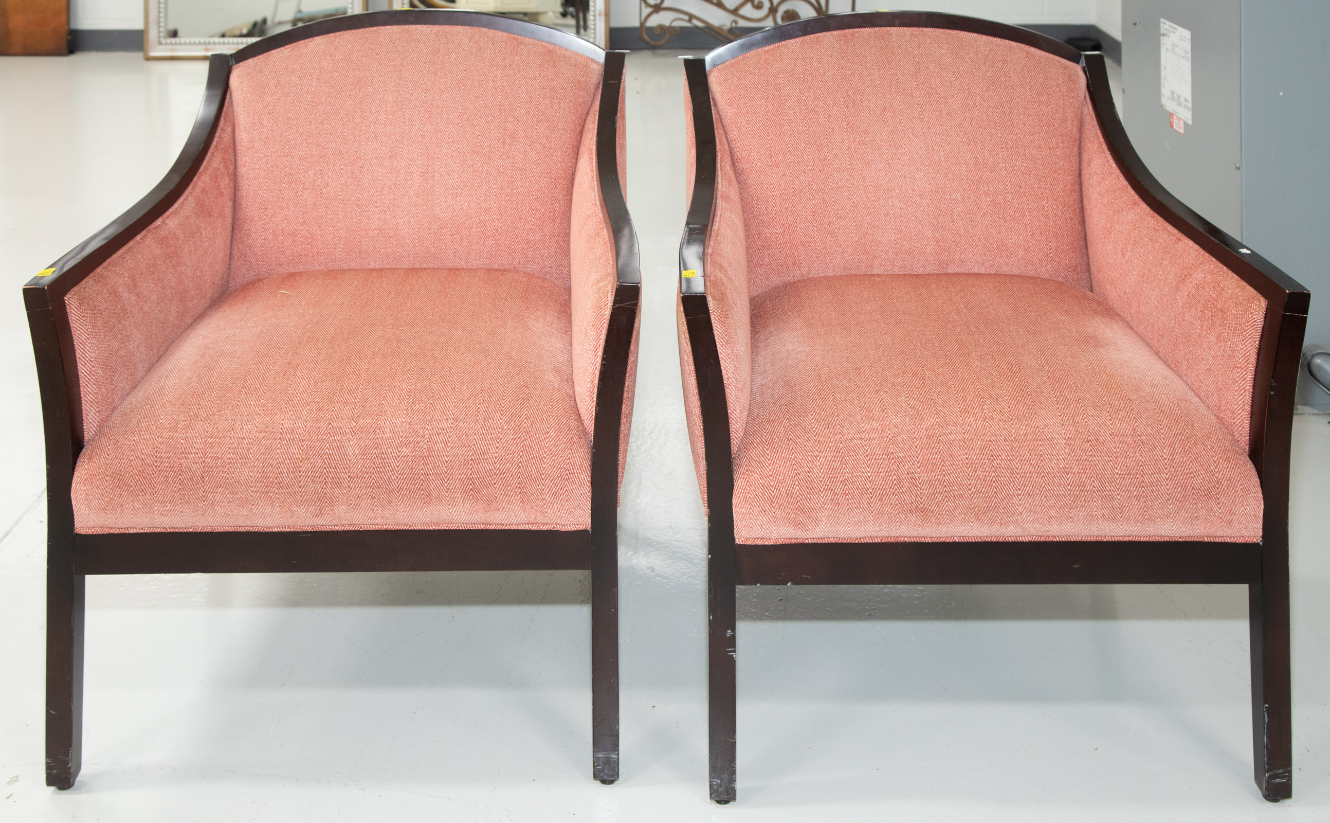 A PAIR OF ART DECO STYLE ARM CHAIRS 289860