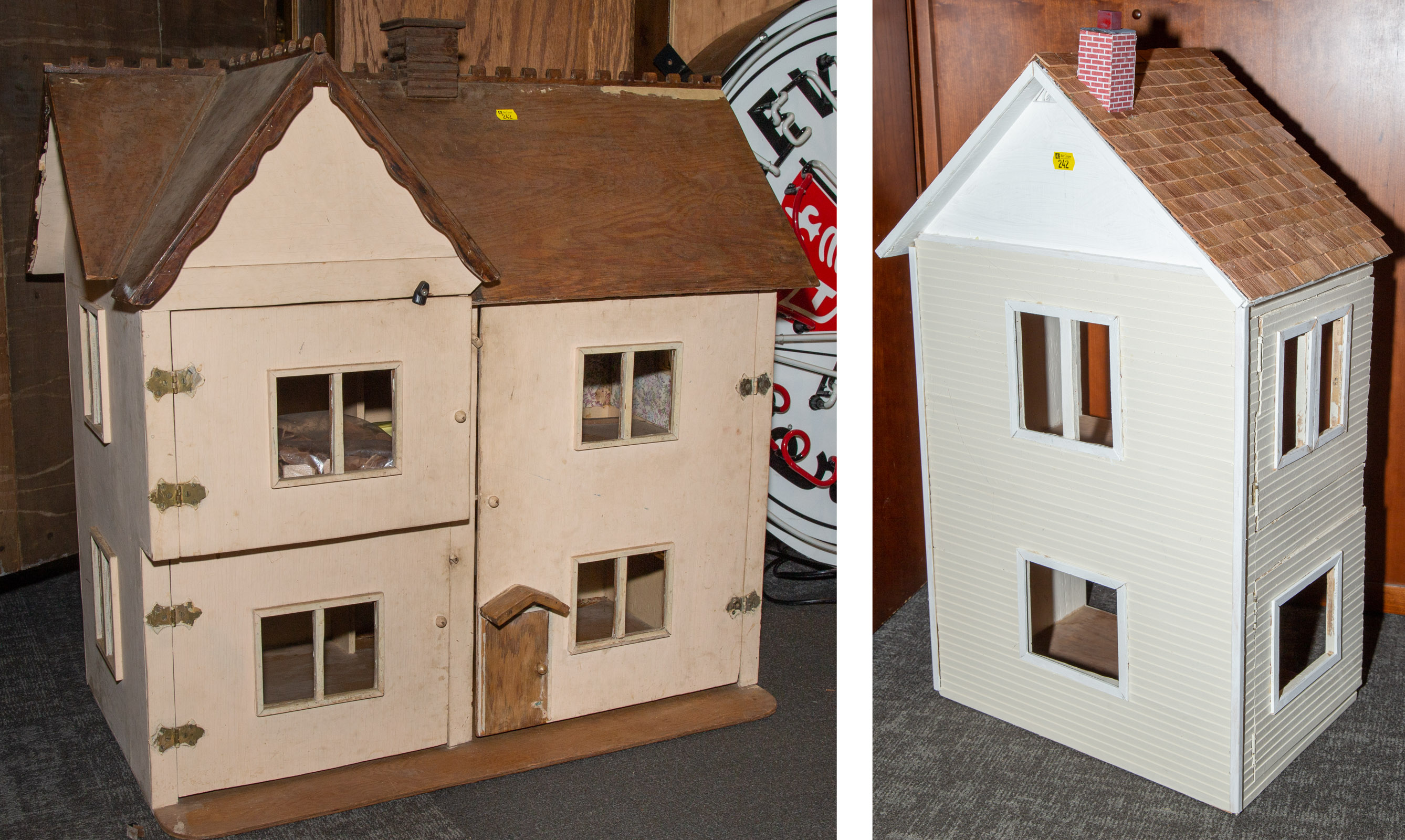SCRATCH MADE WOODEN DOLL HOUSE