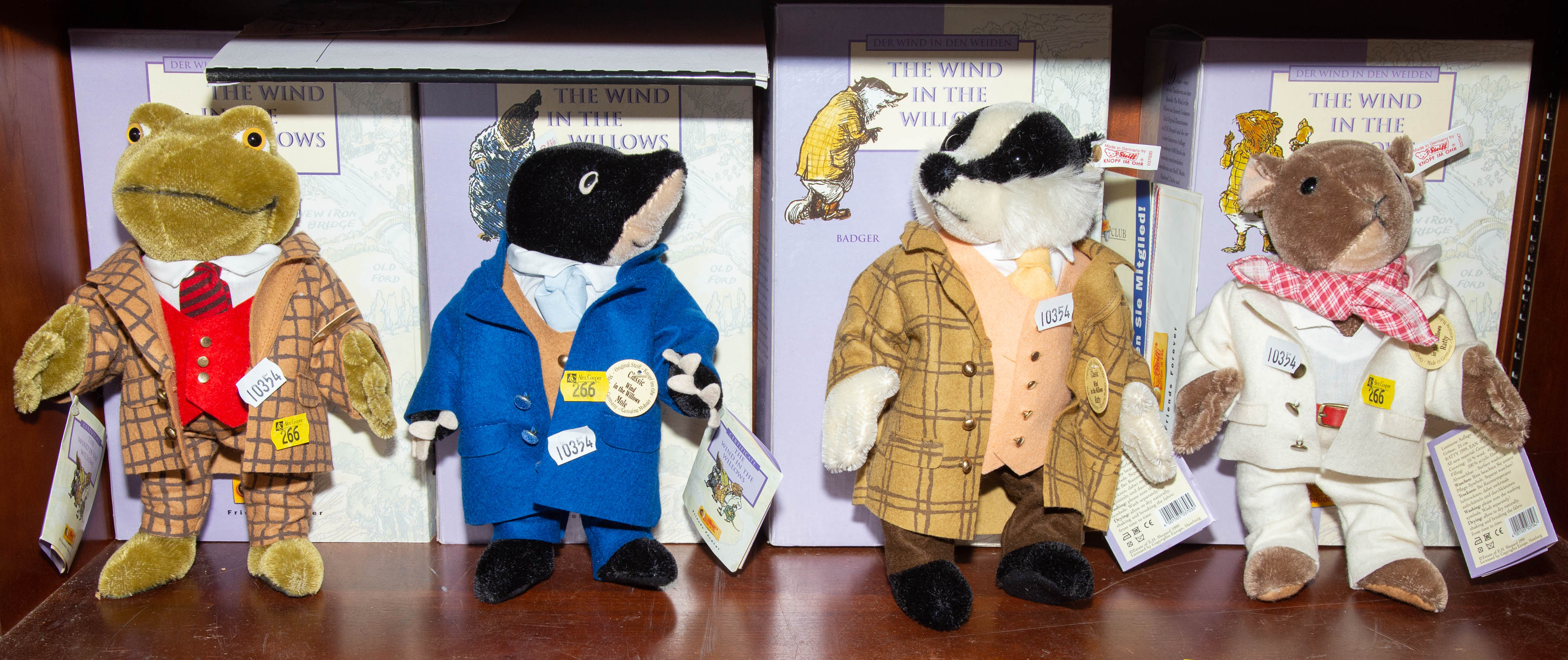 FOUR STEIFF WIND IN THE WILLOWS DOLLS