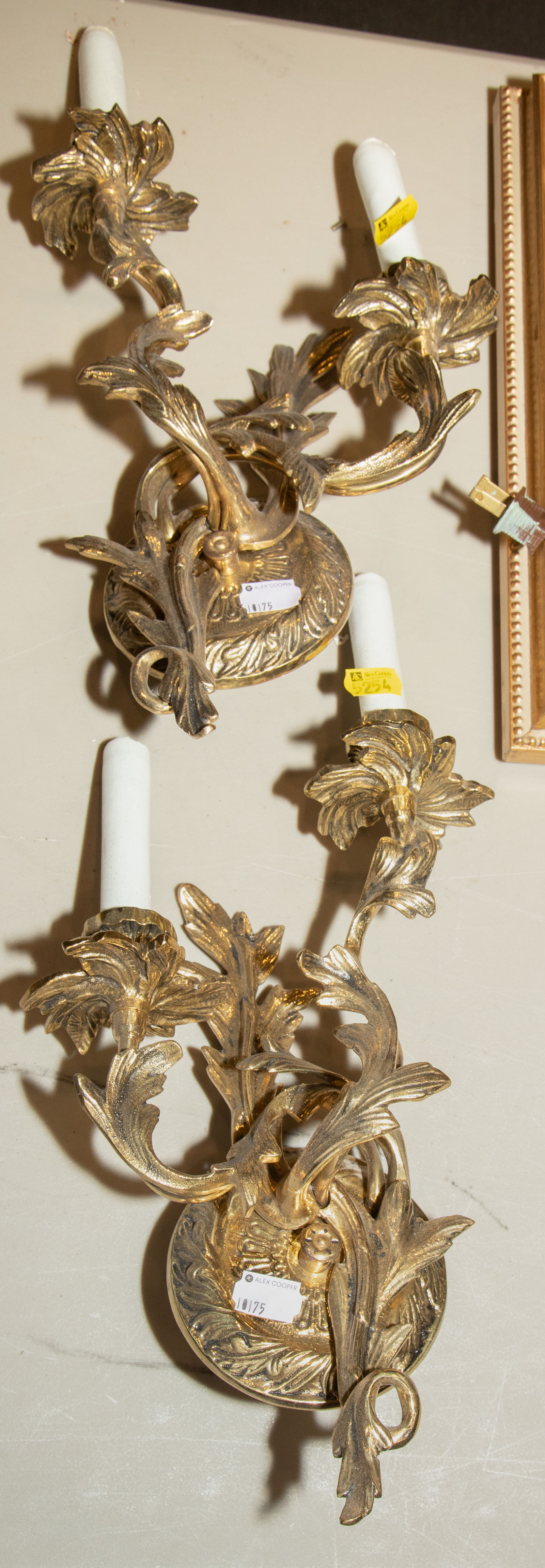 A PAIR OF ROCOCO STYLE BRASS WALL 289c8d