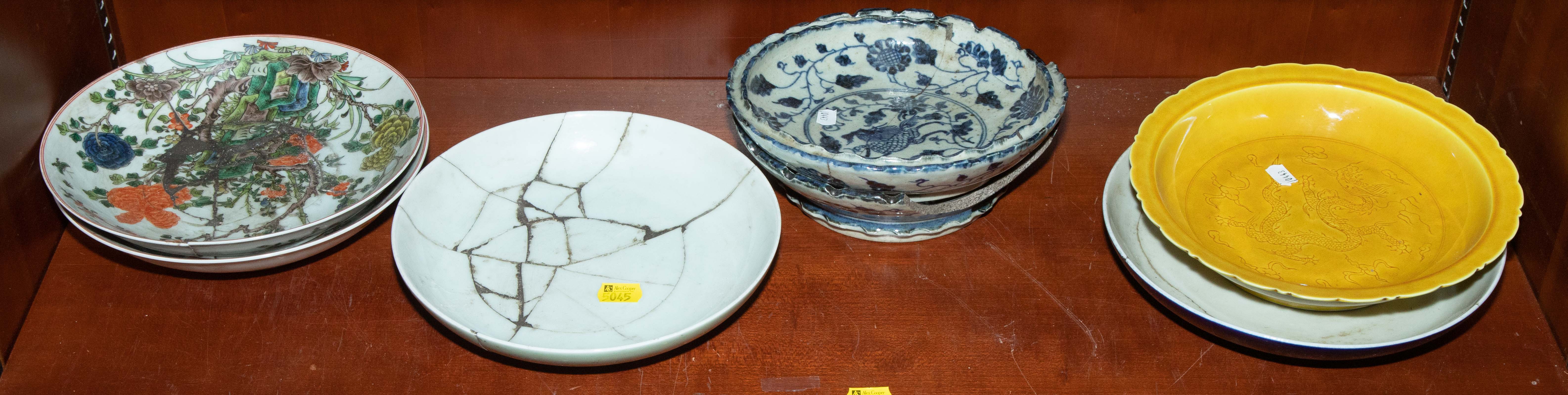SELECTION OF CHINESE ANTIQUE STYLE
