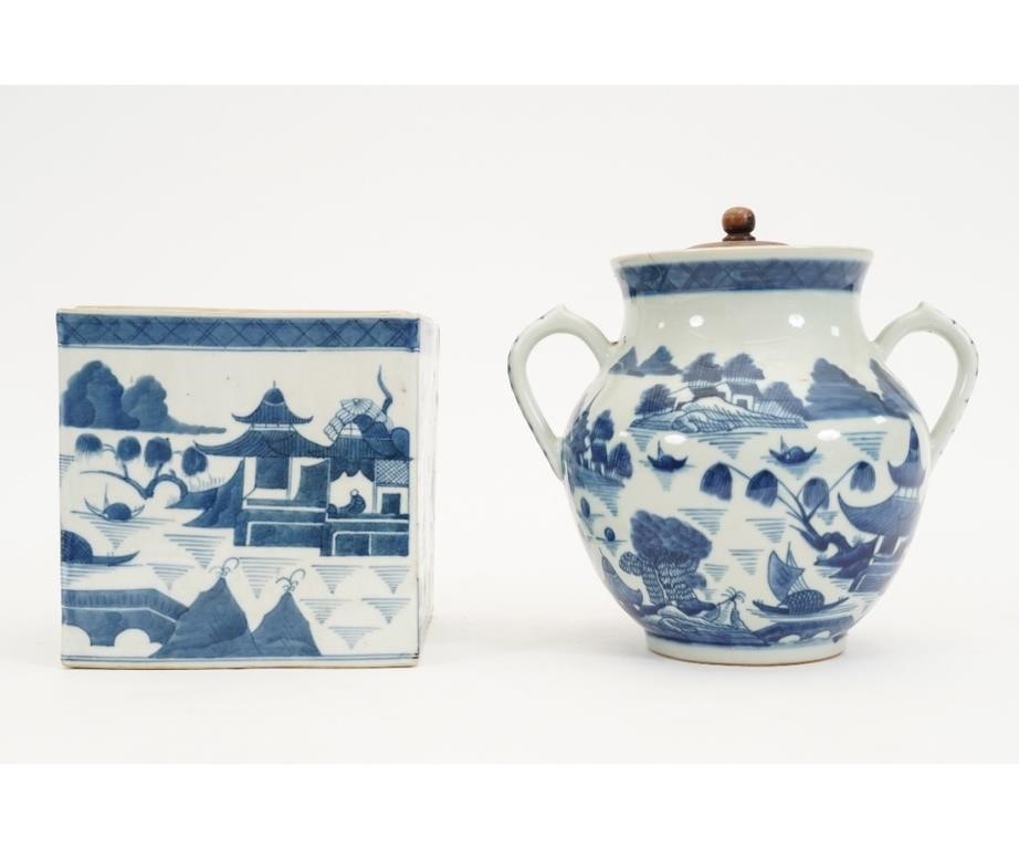 Chinese Canton blue and white porcelain 289e6e