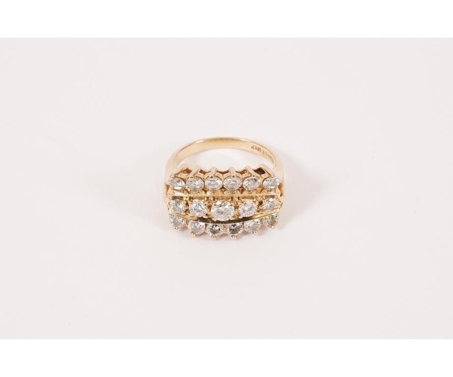 Diamond cocktail ring of cast yellow