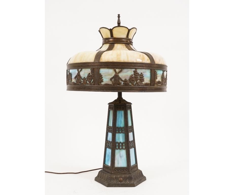 Slag glass table lamp with windmill