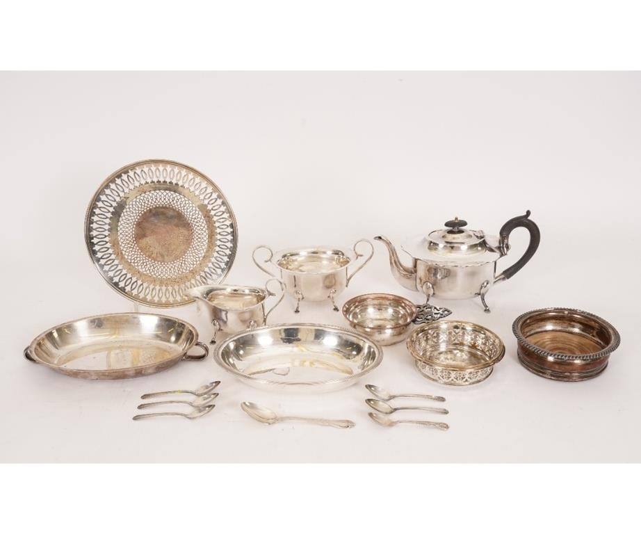 Silverplate tableware to include 289fb8