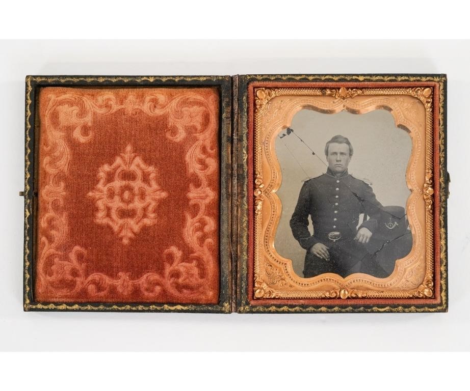 Civil War ambrotype of a Union 28a147