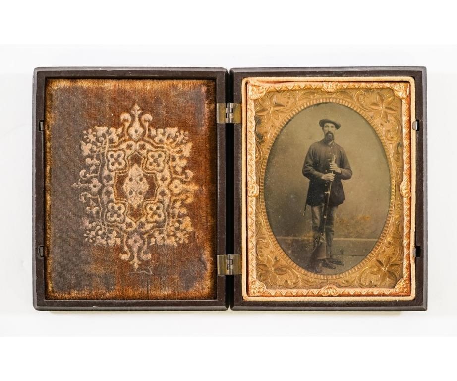Large tintype of a Civil War Union soldier