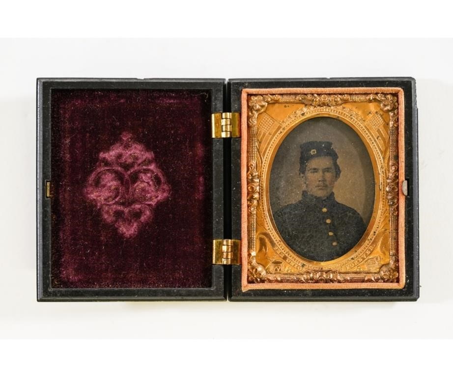Tintype of a Civil War Union soldier,