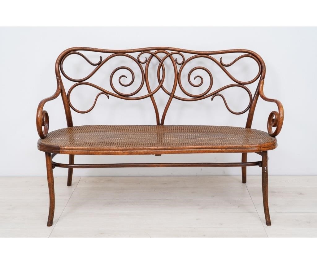 Bentwood settee marked Thonet  28a3dd