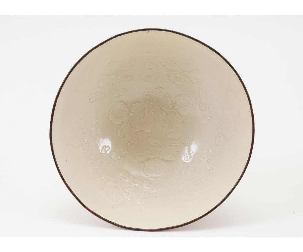 Creamy white glazed Ting ware bowl 28a445