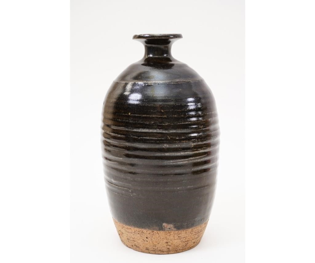 Chinese black glazed vase with