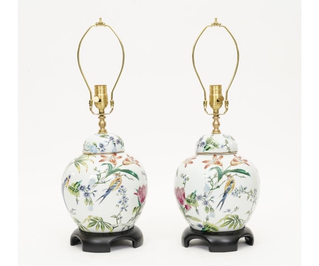 Pair of Chinese style porcelain