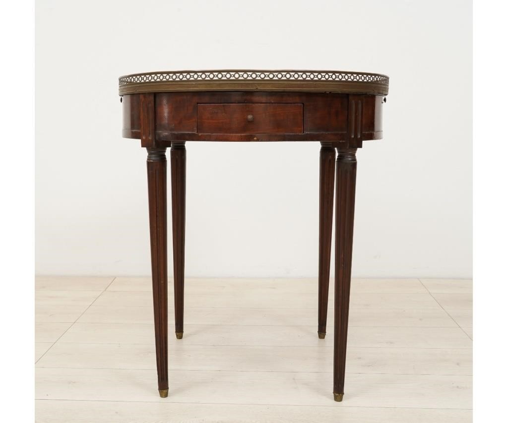 French round marbletop fruitwood 28a5a4